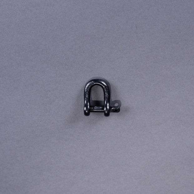 Shackle for Sweeney Flying pick